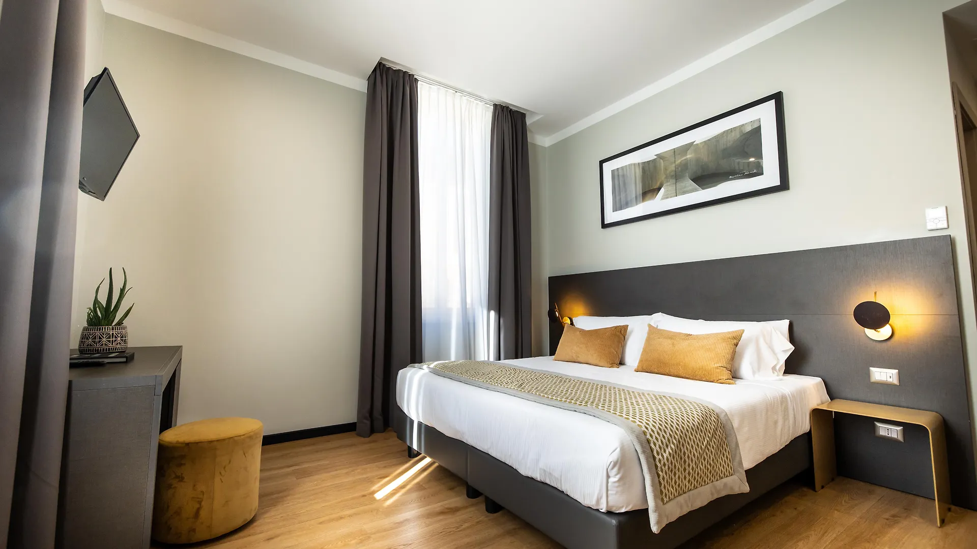 The Cross Hotel Rome