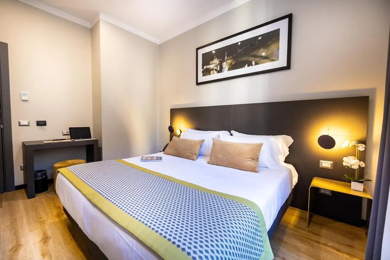 The Cross Hotel Roma